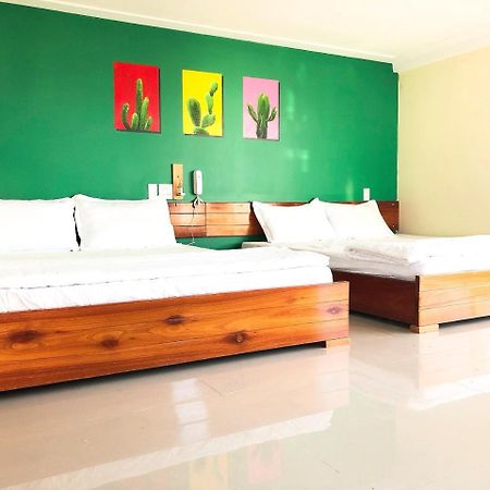 Ngoc Huong Hostel & Apartments クイニョン エクステリア 写真