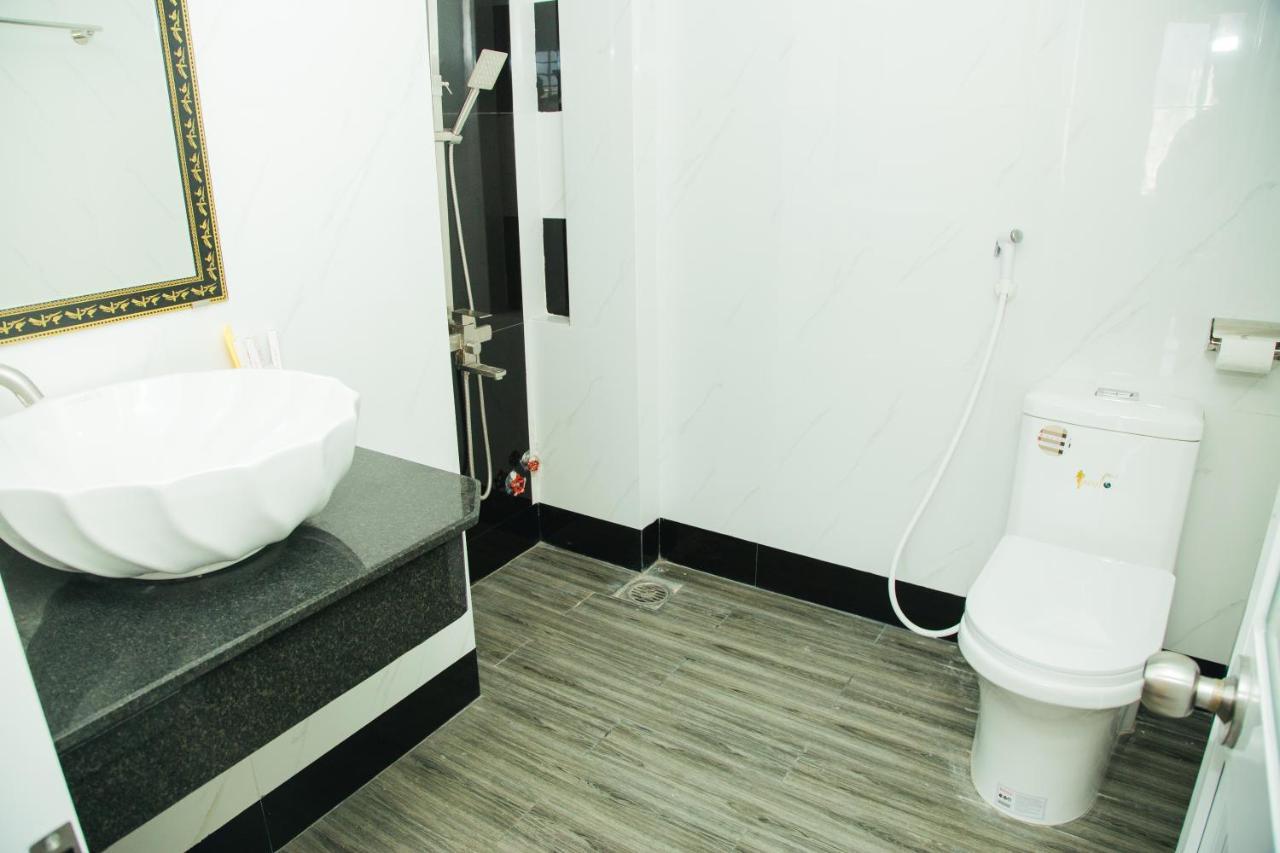 Ngoc Huong Hostel & Apartments クイニョン エクステリア 写真