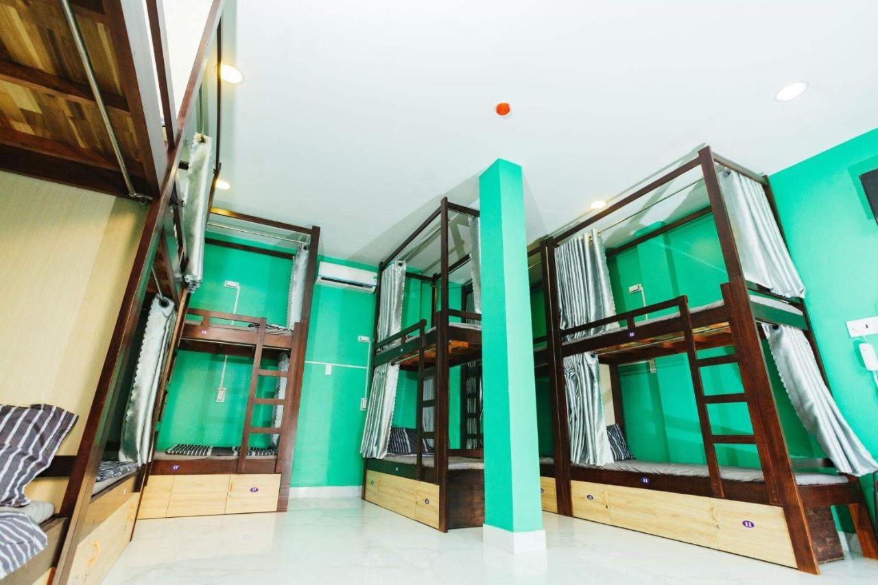 Ngoc Huong Hostel & Apartments クイニョン エクステリア 写真