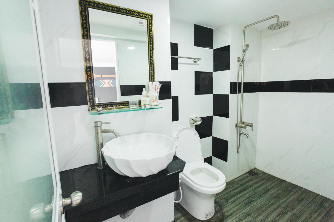 Ngoc Huong Hostel & Apartments クイニョン エクステリア 写真