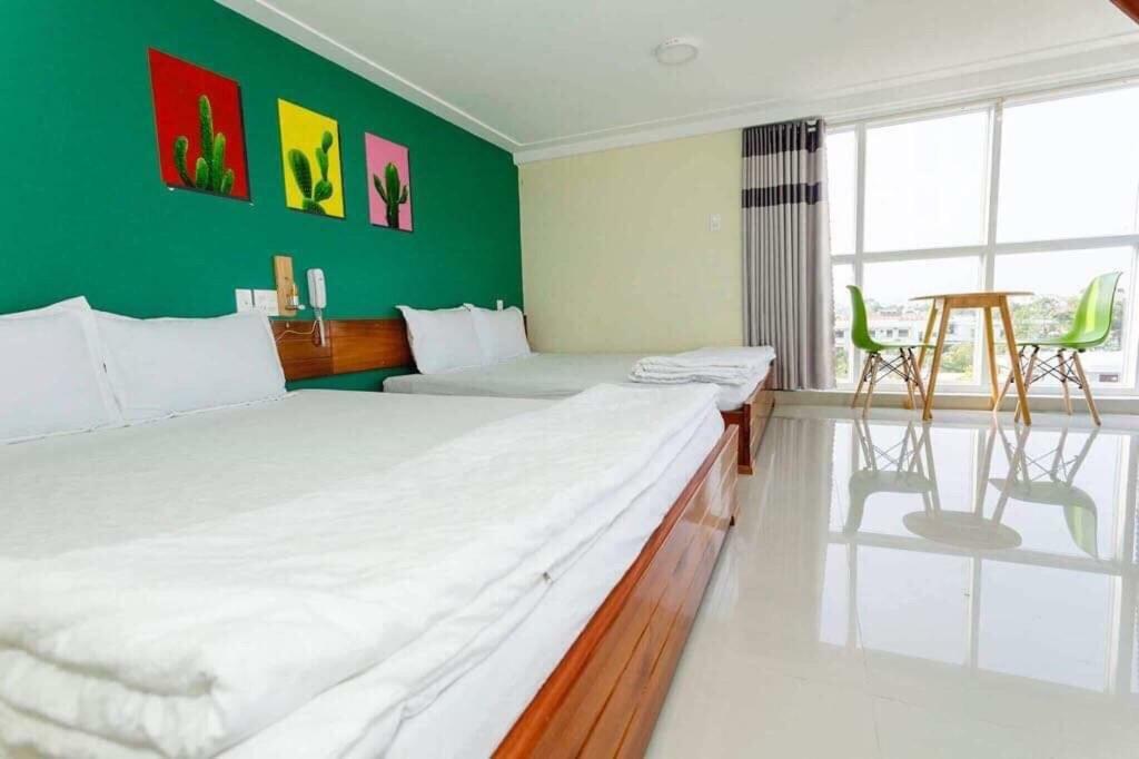 Ngoc Huong Hostel & Apartments クイニョン エクステリア 写真