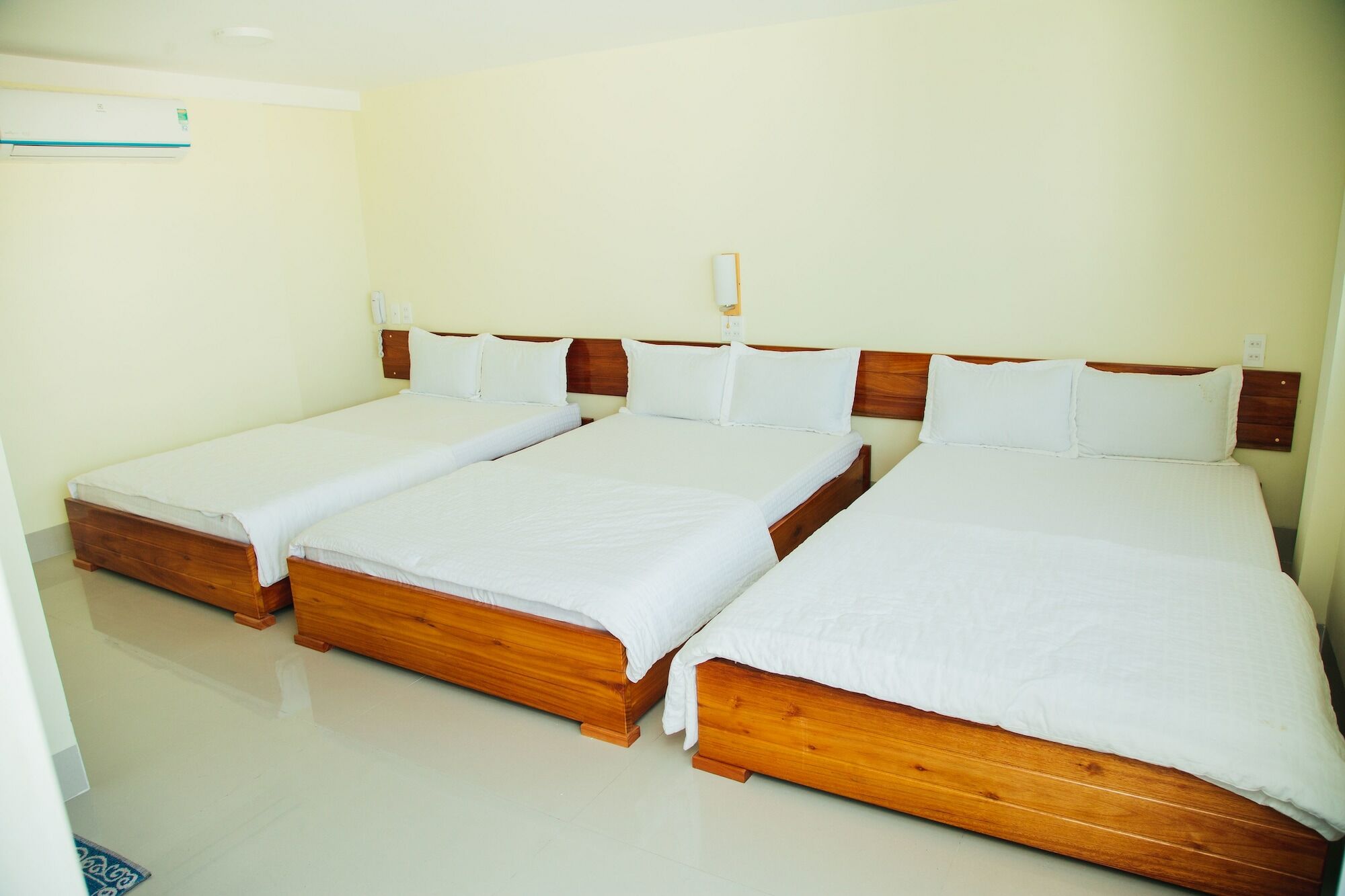 Ngoc Huong Hostel & Apartments クイニョン エクステリア 写真